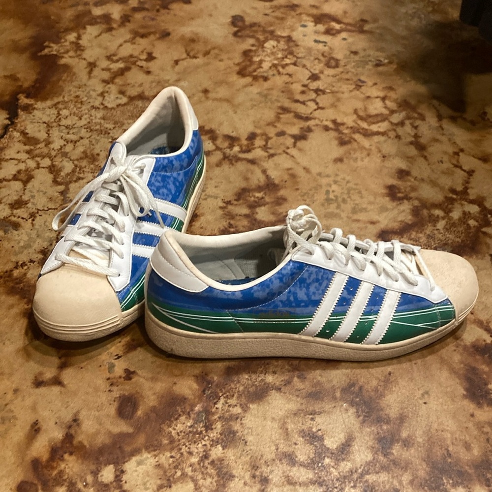 Adidas Wilhelm Bungert tennis shoes